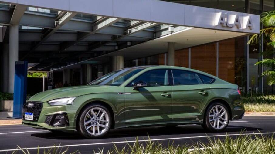 Disponível em duas versões, Audi A5 Sportback 2021 acompanha as mudanças do A4