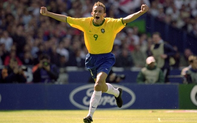 Em 2000, Brasil se despediu do velho Wembley com gol de França