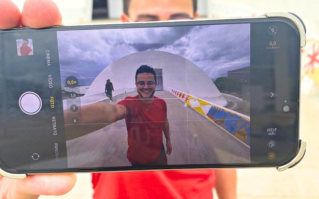 Eldo Gomes reúne jornalismo e influência digital em Brasília Eldo Gomes reúne jornalismo e influência digital em Brasília