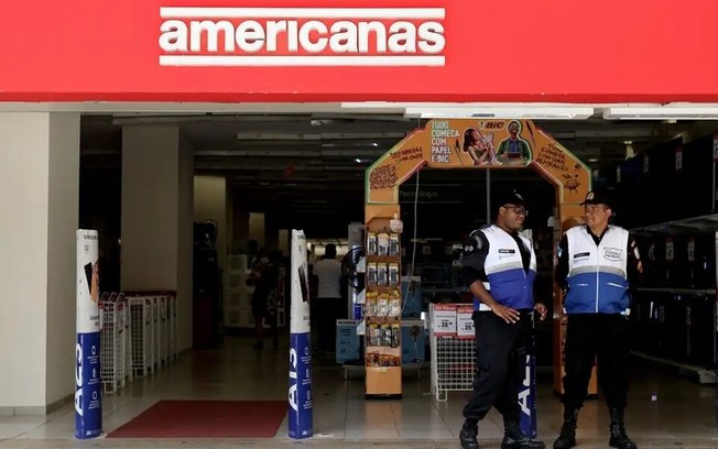 Operação da Polícia Federal prende dois ex-diretores das Lojas Americanas
