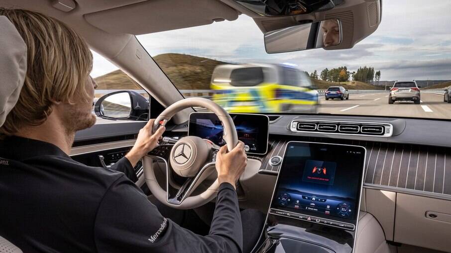 Mercedes-Benz Drive Pilot deverá equipar primeiramente os modelos mais  sofisticados da marca alemã