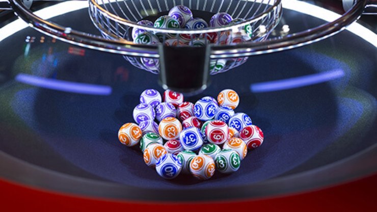 Advogada que salvou família de incêndio no PR acorda no hospital