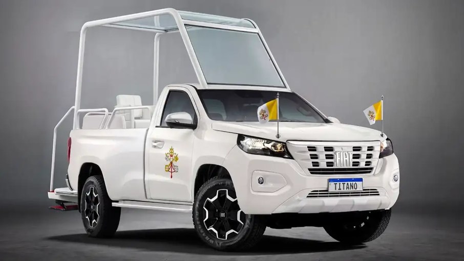 Picape da Fiat é transformada em Papamóvel para Papa Leão XIV Picape da Fiat é transformada em Papamóvel para Papa Leão XIV