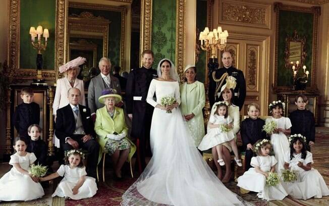 A família real britânica posa para foto oficial depois do casamento do príncipe Harry e Meghan Markle