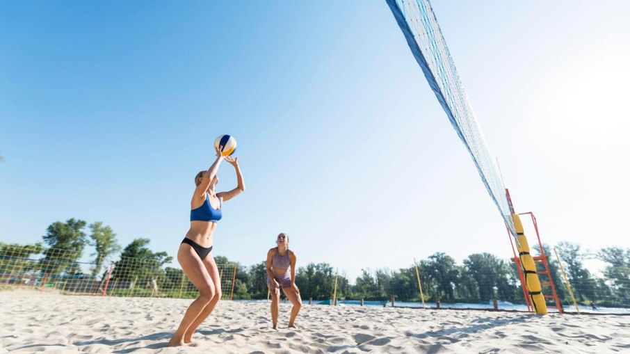Como evitar lesões comuns durante a prática esportiva no verão Como evitar lesões comuns durante a prática esportiva no verão