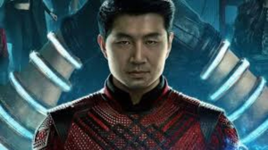 Simu Liu em Shang-Chi e a Lenda dos Dez Anéis Simu Liu em Shang-Chi e a Lenda dos Dez Anéis