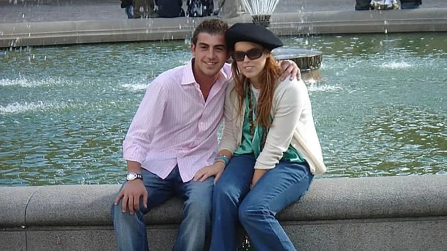 Paolo Liuzzotinha tinha 23 anos quando namorou a princesa Beatrice, que, na época, tinha 17 anos. Ele foi encontrado morto em um quarto de hotel em Miami.