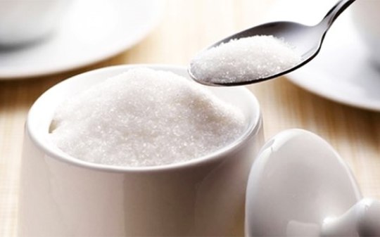 Açúcar, o grande vilão das cáries; como proteger os seus dentes