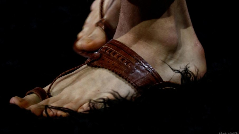 Sandália aparesentada em julho foi considerada Sandália aparesentada em julho foi considerada