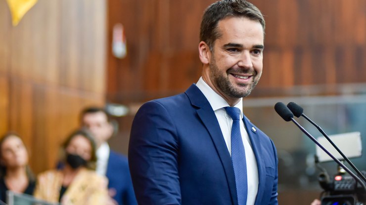 PSDB vê como traição saída de Eduardo Leite para o PSD