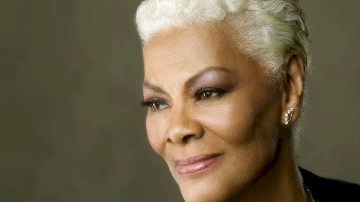 Dionne Warwick apresentará sua turnê de despedida no Brasil 