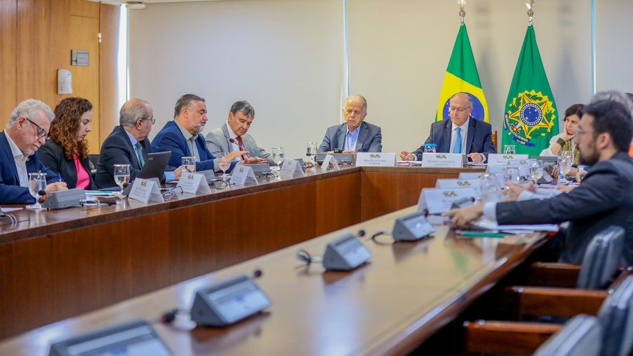 Ministros de Lula se reuniram para debater sobre o RS