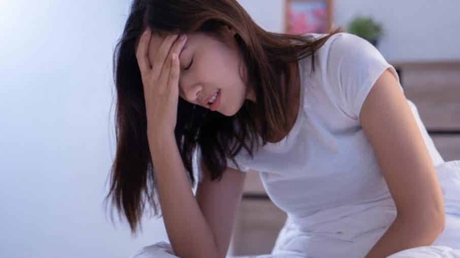 Enxaqueca menstrual: quando a dor de cabeça está relacionada ao ciclo menstrual da mulher