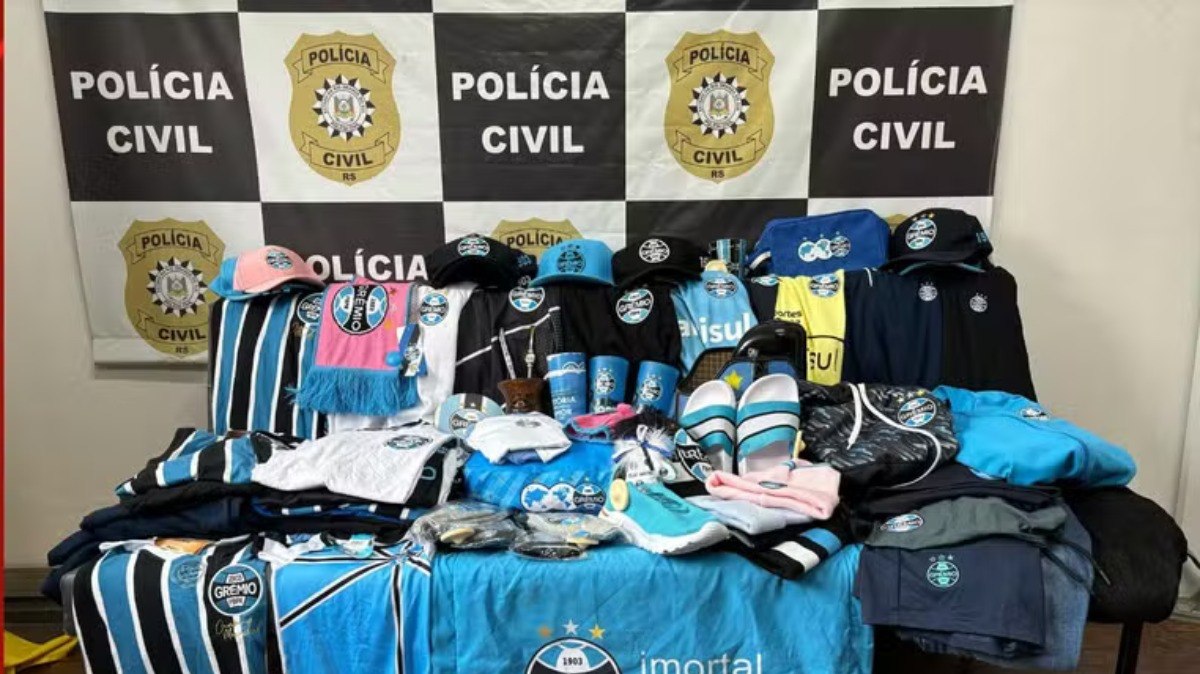 Produtos saqueados em loja da Arena do Grêmio