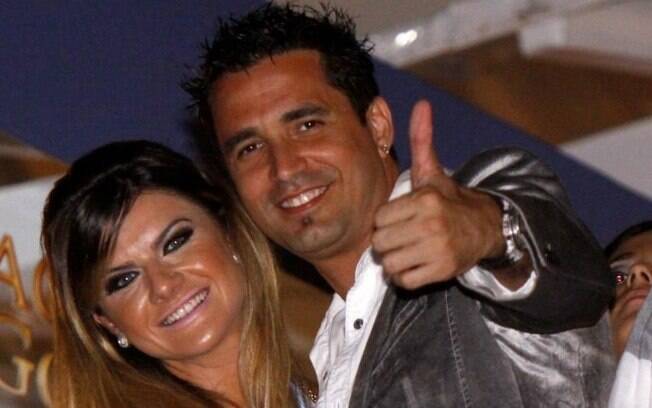 O cantor Latino já foi casado com Mirella Santos, que já foi repórter do TV Fama