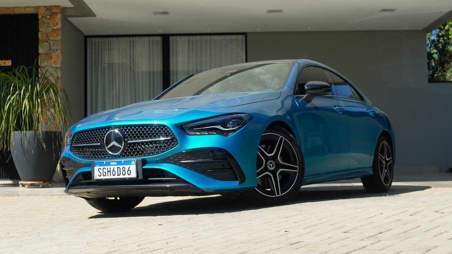 Mercedes-Benz CLA 200 AMG Line Mercedes-Benz CLA 200 AMG Line