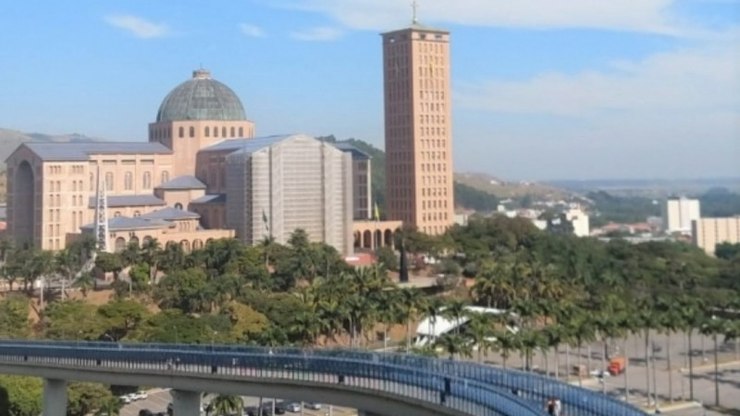 Prefeito de Aparecida (SP) pretende taxar turistas novamente