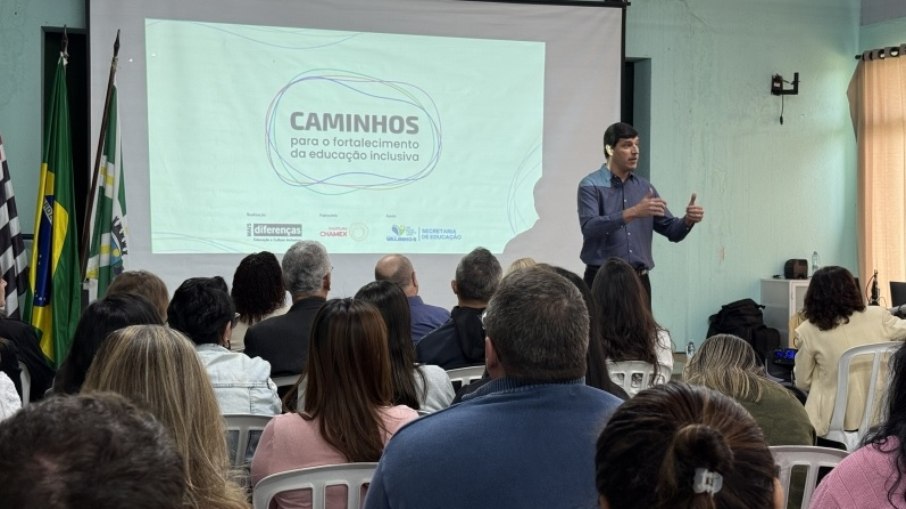Encontro foi realizado na EMEB Cecília Meireles