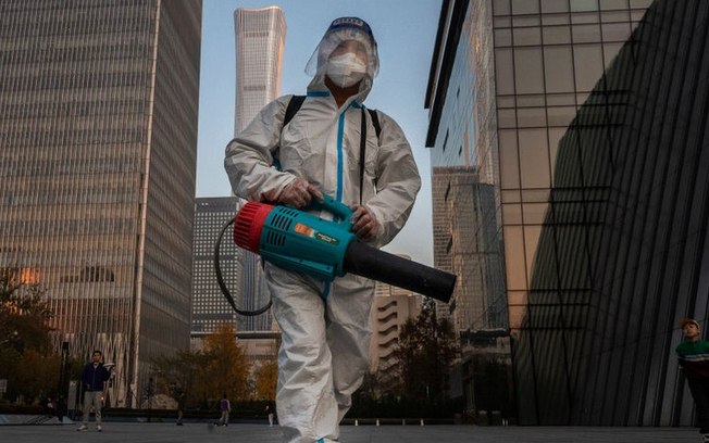Covid-19: China tem 1ª morte em 6 meses e alta de casos em momento 'mais grave’ da pandemia