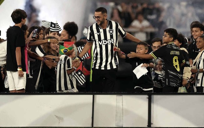 Botafogo apresenta Ziyech neste sábado Botafogo apresenta Ziyech neste sábado