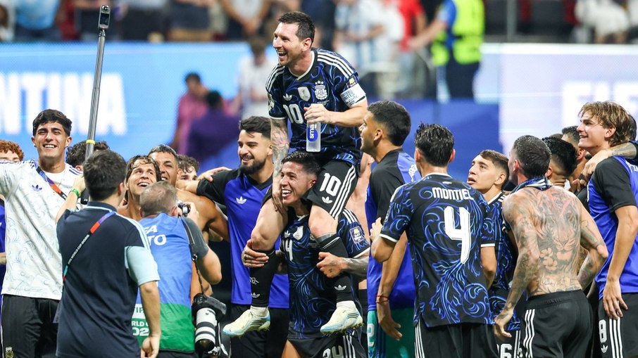 Após decidir semi, Messi vai igualar recorde de Cafu na Copa