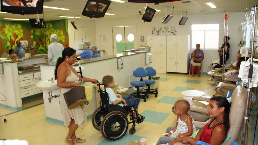 Sala em que as crianças fazem quimioterapia, no Hospital da Criança, em Brasília