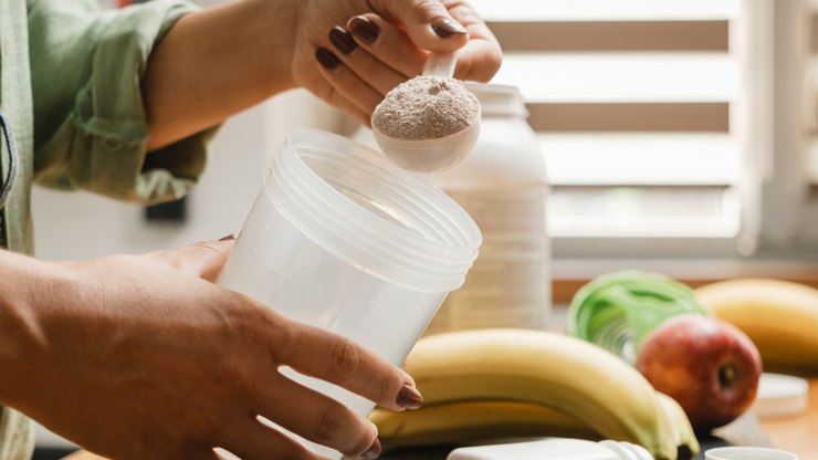 Creatina adulterada: quais os riscos de consumir suplemento modificado