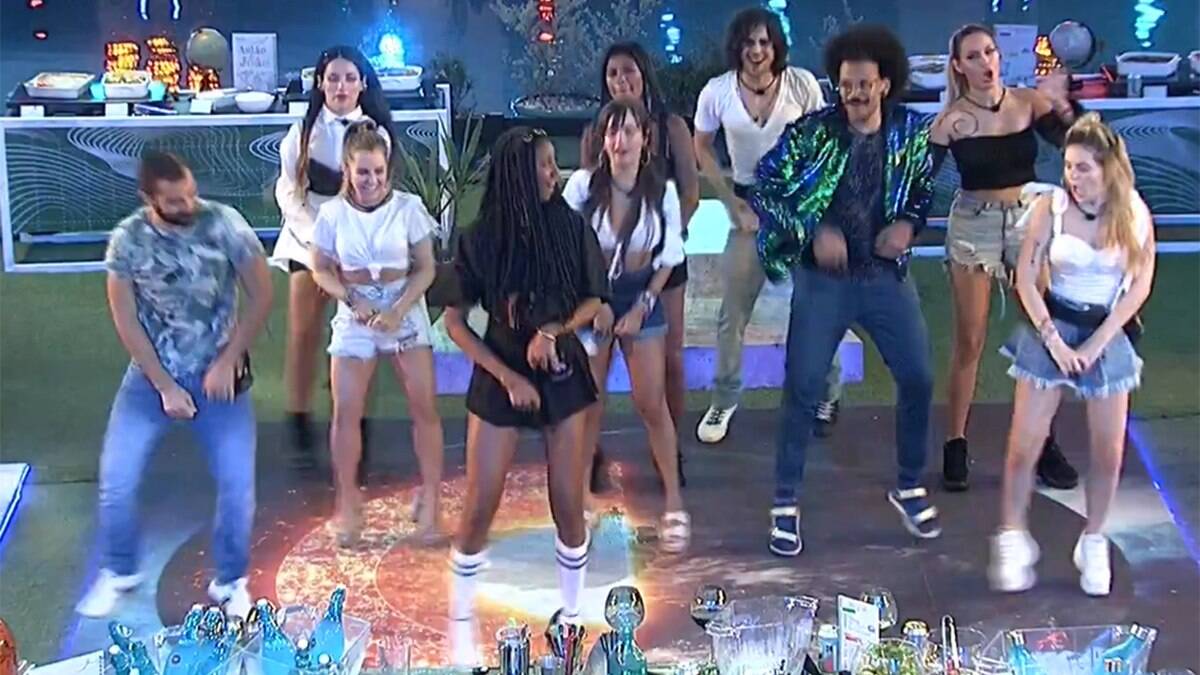 BBB19: Brothers coreografam música dos anos 2000 na Festa Moda