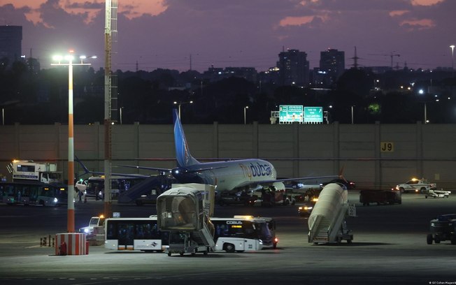 Avião da Flydubai transportava 174 pessoas dos Emirados Árabes Unidos para Tel Aviv