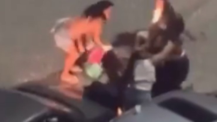 Confus%C3%A3o%20por%20estacionamento%20termina%20em%20pancadaria%20em%20praia%20no%20RJ