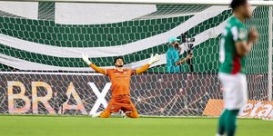 Goleiro se emociona após queda para o Palmeiras: “Foi um sonho”