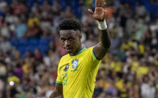 Vini Jr em campo pela Seleção Vini Jr em campo pela Seleção