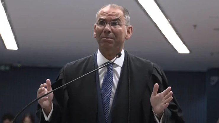 Advogado de Vorcaro já defendeu Braga Netto e Dirceu; conheça