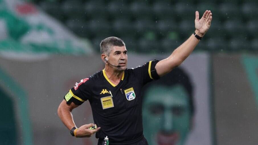 Marcelo de Lima Henrique é árbitro da Série A do Brasileirão
