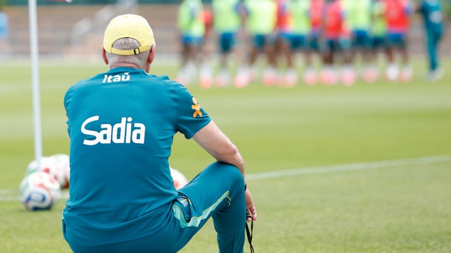 Ancelotti tem último treino antes de definir o time da estreia do Brasil na Copa do Mundo Ancelotti tem último treino antes de definir o time da estreia do Brasil na Copa do Mundo