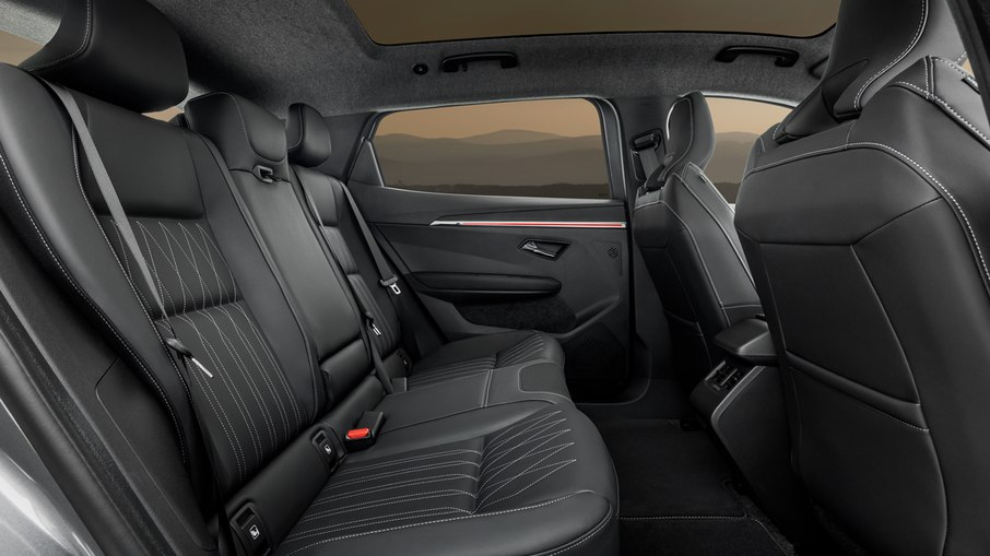Bancos traseiros do Mitsubishi Eclipse Cross Elétrico 2026 Bancos traseiros do Mitsubishi Eclipse Cross Elétrico 2026