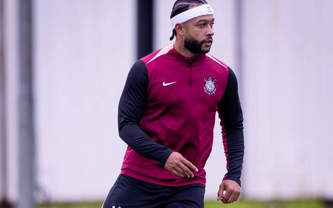 Depay pode ganhar minutos contra o Rosário Central Depay pode ganhar minutos contra o Rosário Central