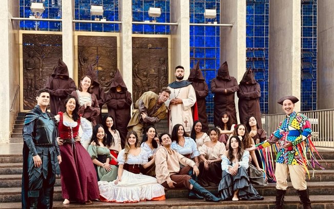 Escola de Música recebe a peça ‘O Corcunda de Notre Dame’