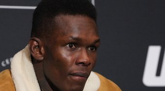 Adesanya zomba de Alex Poatan por pintura facial após provocação