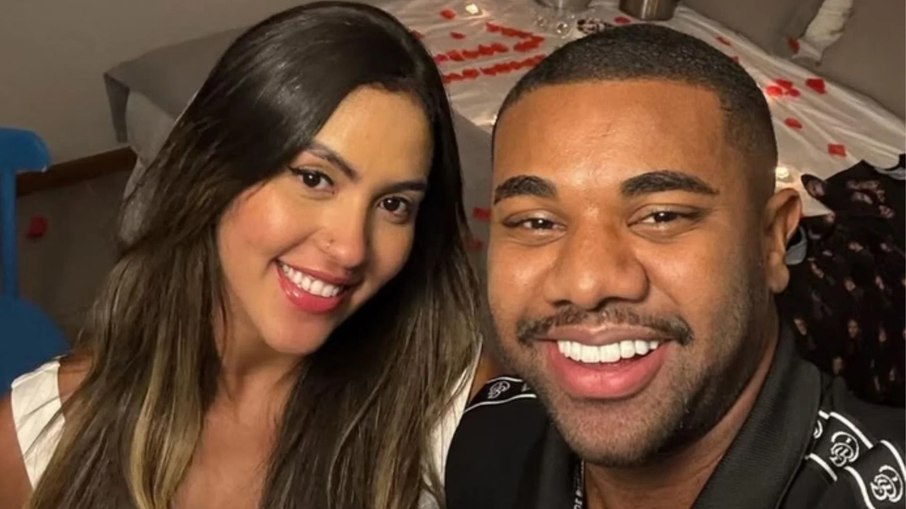 Ex de Davi Brito nega ameaças e anuncia ações judiciais Ex de Davi Brito nega ameaças e anuncia ações judiciais