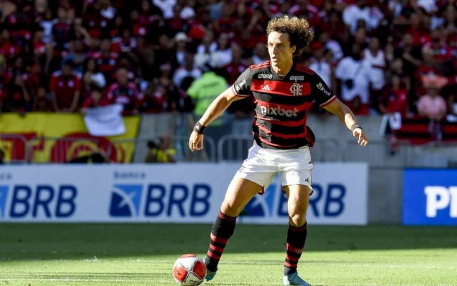 David Luiz ainda tem contrato com o Flamengo até dezembro