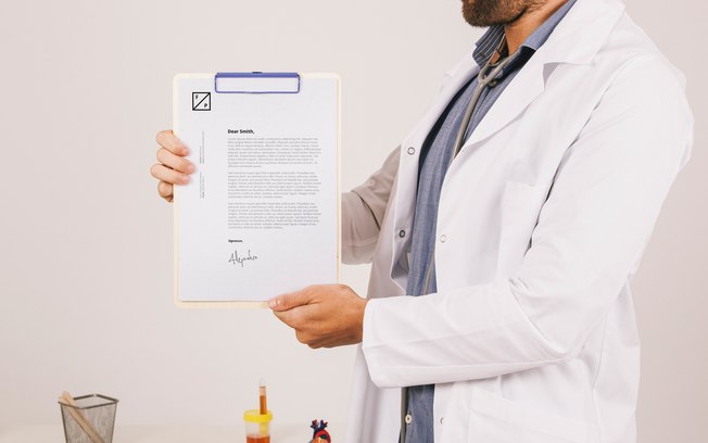 Seguro para médicos traz proteção contra processos e danos