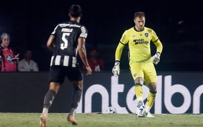 Análise: Botafogo segue líder, mas time e torcida parecem entregues na reta final