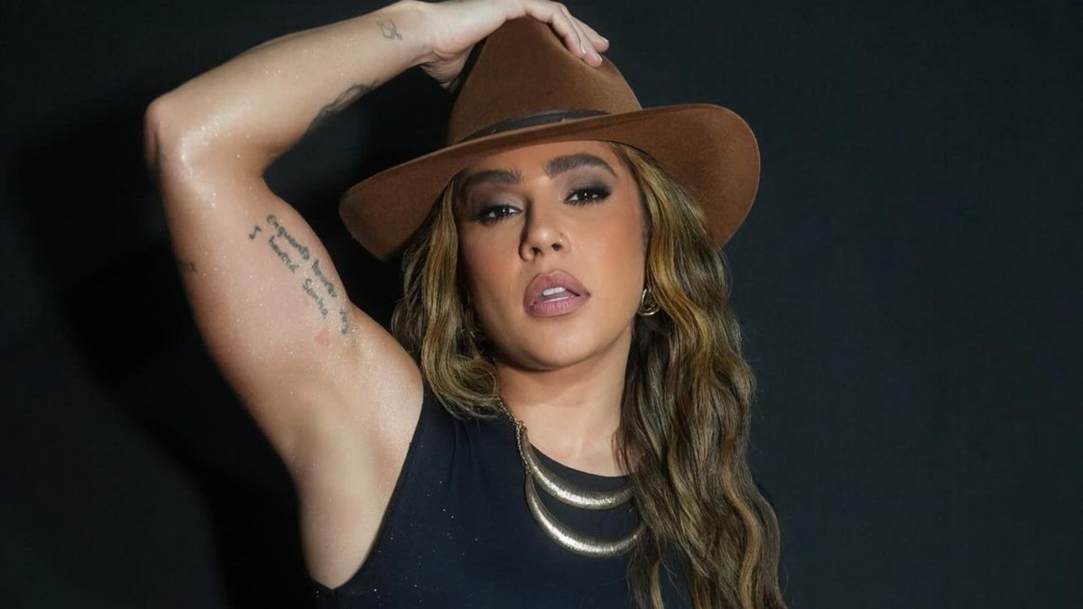 Lauana Prado relata homofobia: 'Dentro e fora desse backstage'