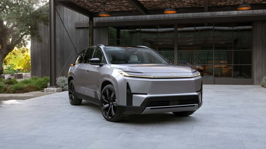 Highlander EV tem autonomia estimada de até 511 km no ciclo norte-americano