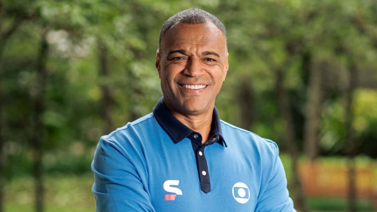 'Tá rindo de que?': Denílson pede astro do Flamengo para Seleção