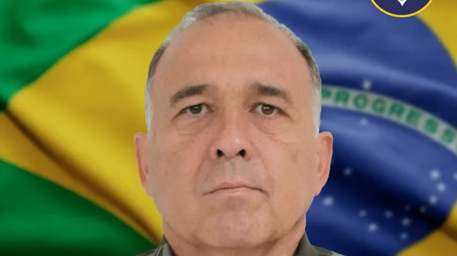 General de Divisão Gustavo Henrique Dutra de Menezes foi exonerado, segundo publicação do Diário Oficial