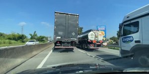 Limpeza de canteiro na Dutra atrasa viagens na véspera do feriado