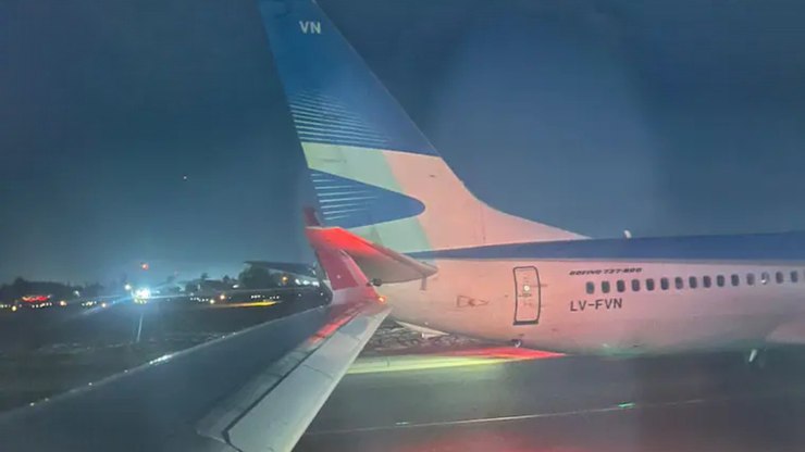 Avião com destino ao Brasil bate em outra aeronave no Chile