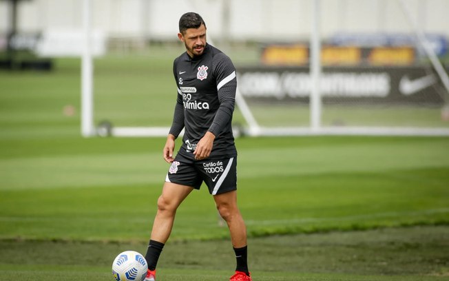 Giuliano nos tempos em que defendia as cores do Corinthians
